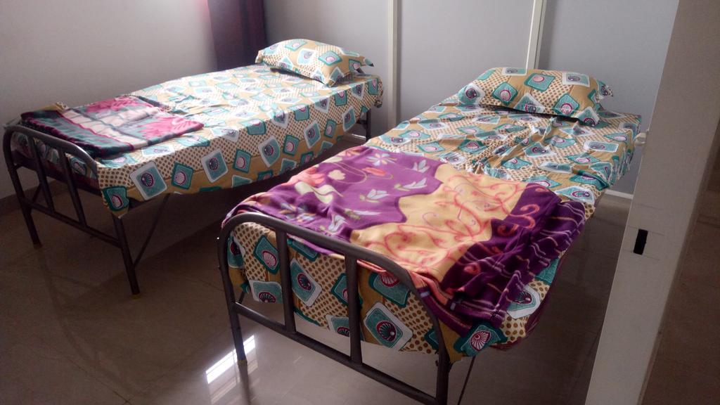 Avigna Lokesh Hotel Chik Bānavar 外观 照片
